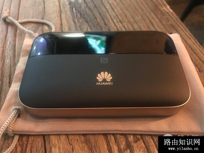 华为4g路由2pro底座怎么拆（华为4g路由2pro底座拆方法）